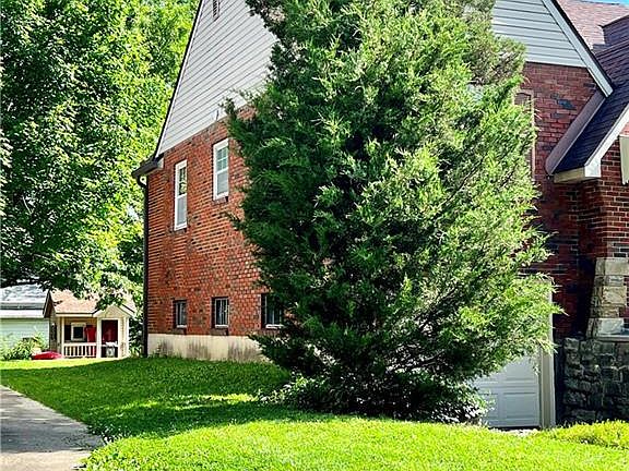 2nd image of 217 Wonderly Ave