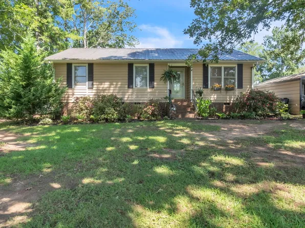107 Pinsonville Rd, Greenwood, SC 29646