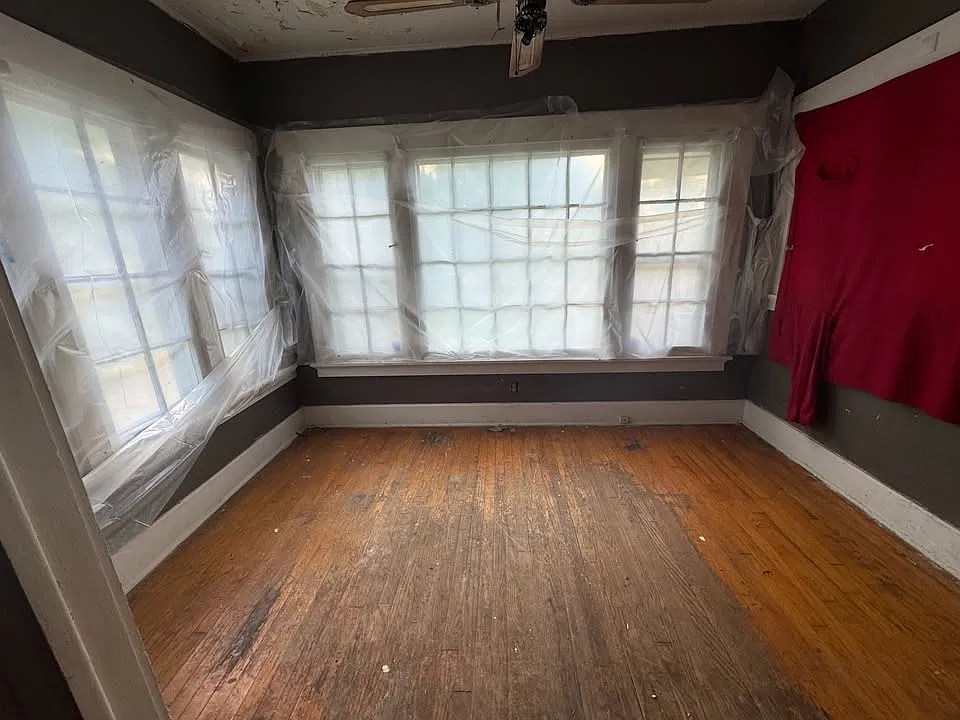 4 bed, 1752 sqft, $860 — Photo 2