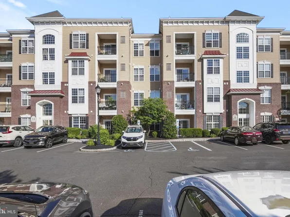 1434 Sierra Dr, Hamilton, NJ 08619