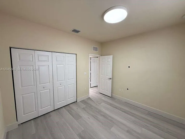 9572 SW 169th Pl #MAIN HOUSE — Photo 7