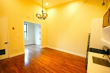 Rented by Loom Group