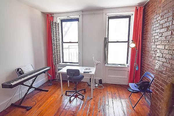 1st image of 176 Suffolk St APT 4A