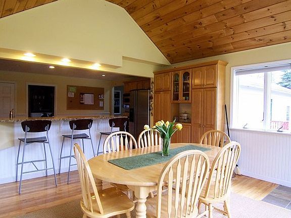 Breakfast Bar