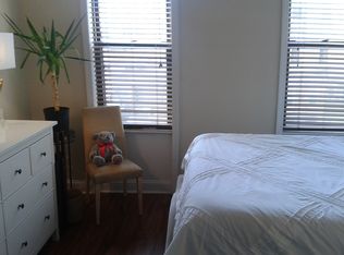 3022 44th St APT 3L, Astoria, NY 11103
