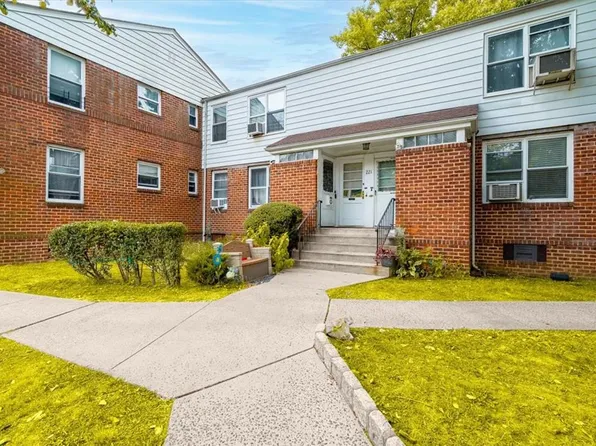221 Rumsey Road #1A, Yonkers, NY 10705