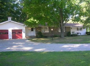 212 Charlton Rd, Sturbridge, MA 01566