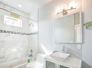 1220 19th St NE, Washington, DC 20002