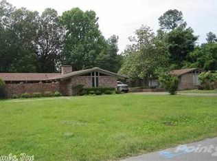 28 Longmeadow, Pine Bluff, AR 71603