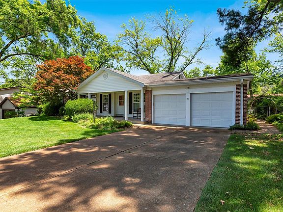 2nd image of 12928 Camphill Ct