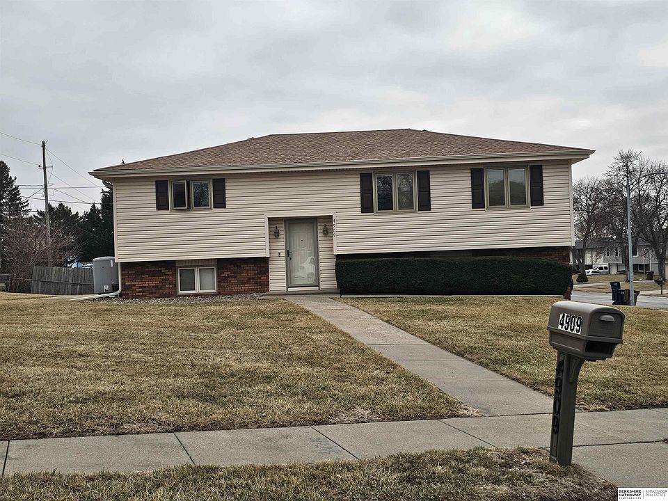 1st image of 4909 Giles Rd