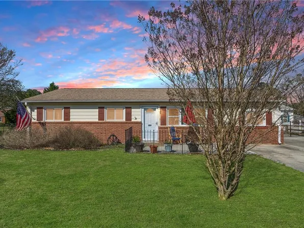 2824 Country Club Dr, Suffolk, VA 23435