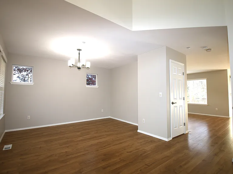 2153 McDonald Ave — Photo 2