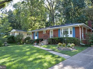 7231 Brookcrest Pl, Annandale, VA 22003