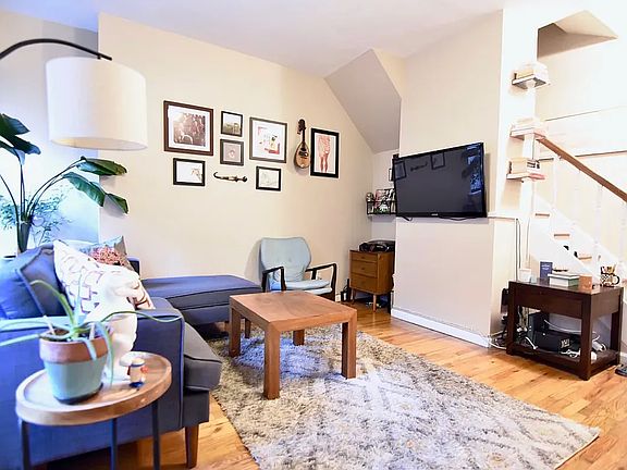 4th image of 305 E 95th St APT 6H