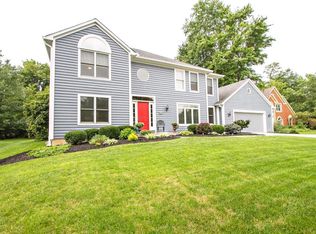 945 Hidden Ridge Dr, Milford, OH 45150