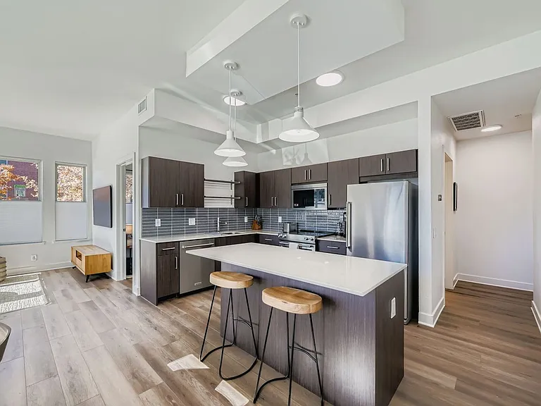 1707 Walnut St #104 — Photo 12
