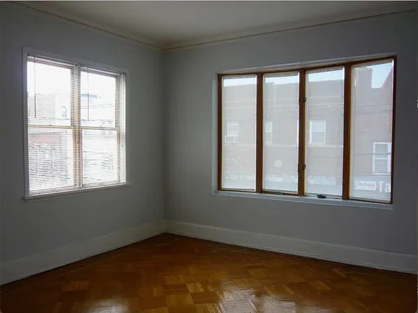 6020 Broadway image 25 of 34