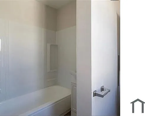 23 Everett Ave #2 — Photo 6
