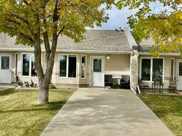 24 E Providence Way, Coaldale, AB T1M 1R4
