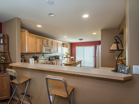 5th image of 36722 SE Gravenstein Ct