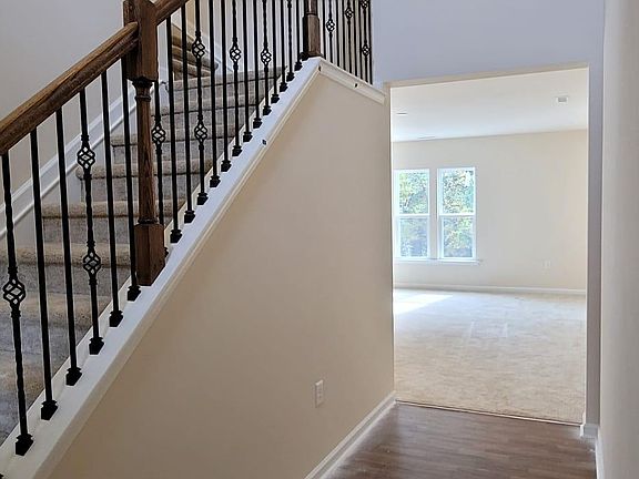 2 story Foyer