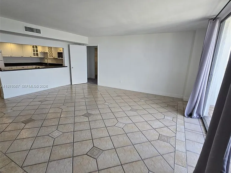 13499 Biscayne Blvd #1505 — Photo 2