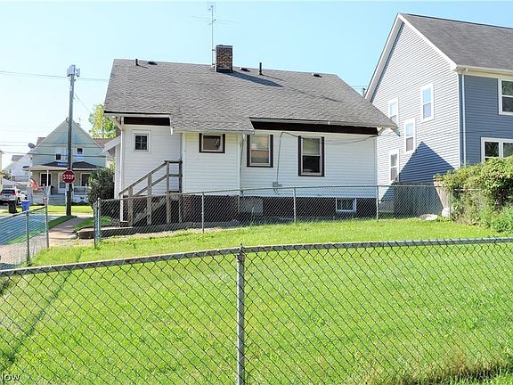 5th image of 3702 Henritze Ave