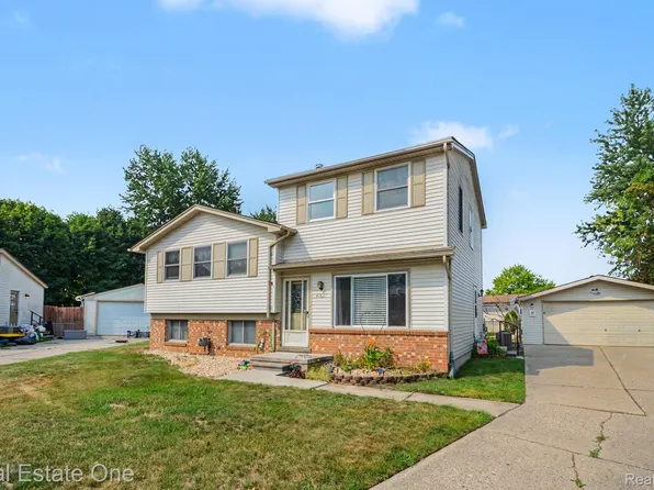 41637 Cimarron St, Clinton Township, MI 48038
