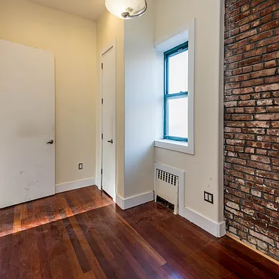 Rented by Nooklyn NYC LLC | media 47