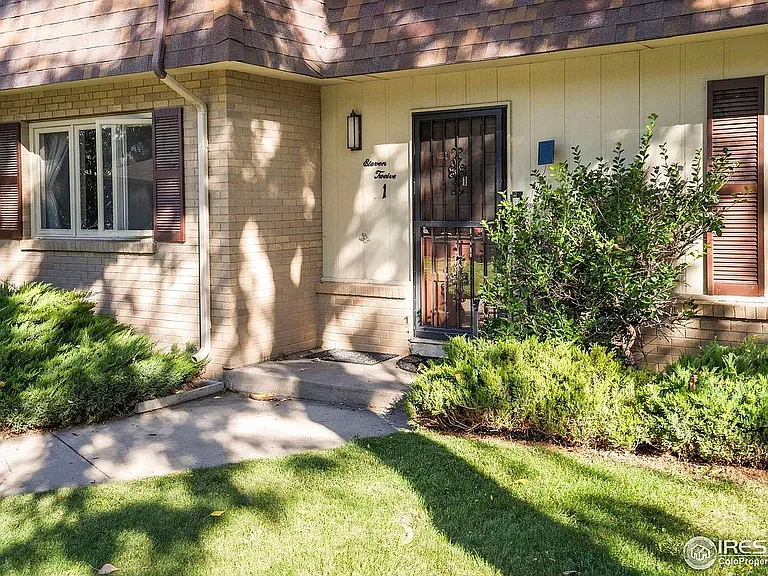 1112 Kirkwood Dr #1 — Photo 2