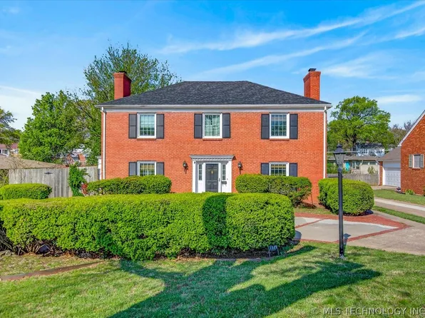 1529 Hillcrest Dr, Bartlesville, OK 74003