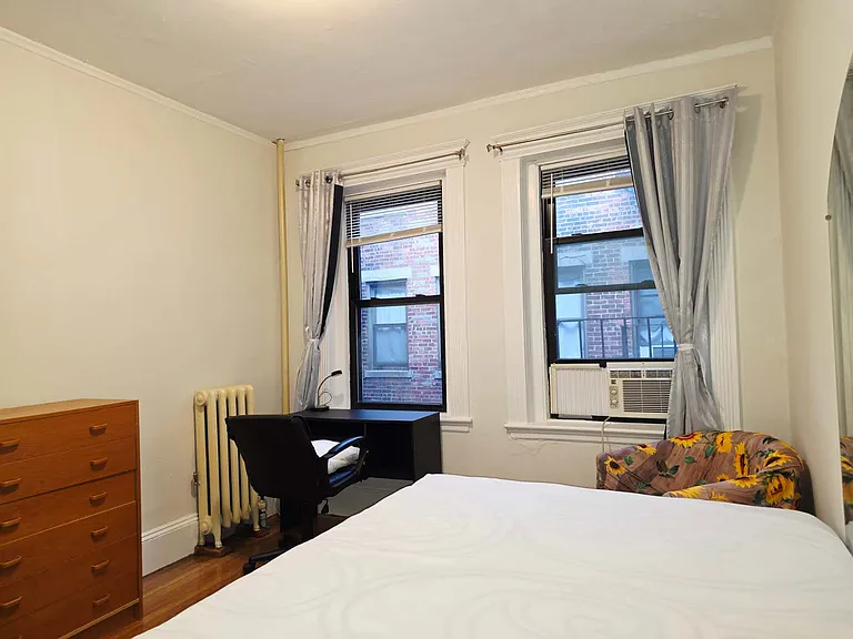 1258 Commonwealth Ave — Photo 4