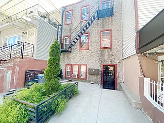 Rented by Doorway NYC, LLC