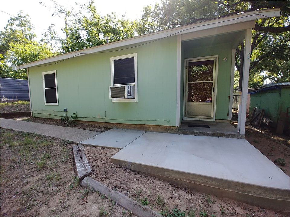 1st image of 2208 Garden St #B
