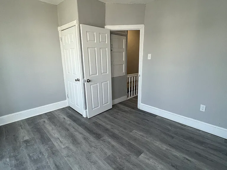 224 N Avondale St — Photo 6