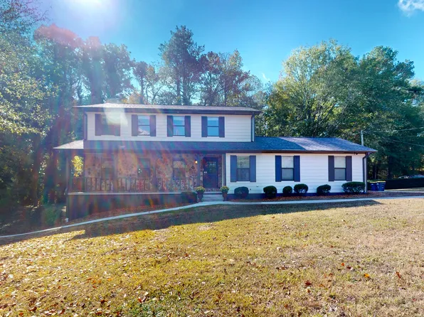 235 Huntington Ct, Fayetteville, GA 30214