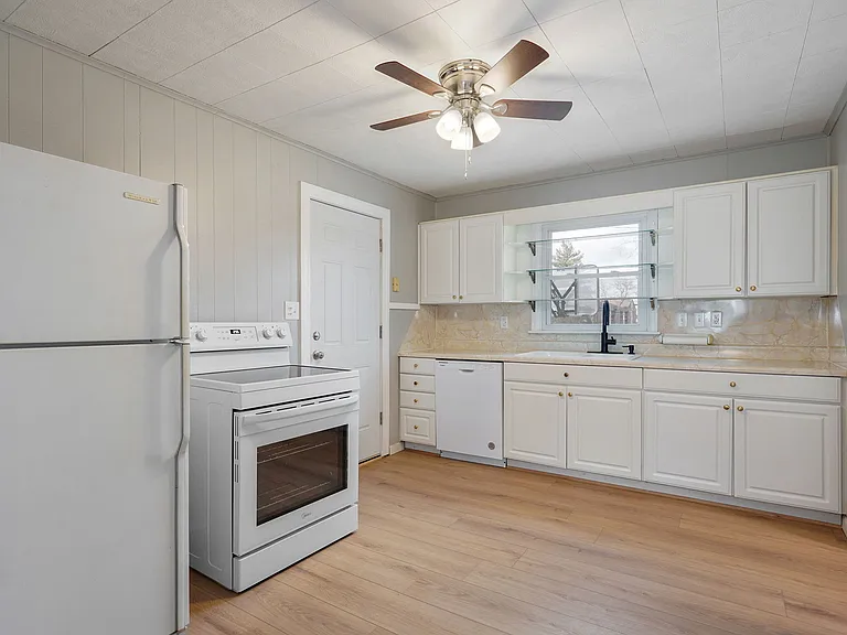2051 E Marsa Dr — Photo 5