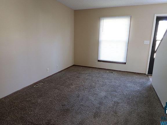 2nd image of 1611-1635 Deweese Dr #1617