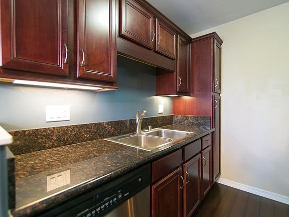 4th image of 5402 Balboa Arms Dr Unit 336