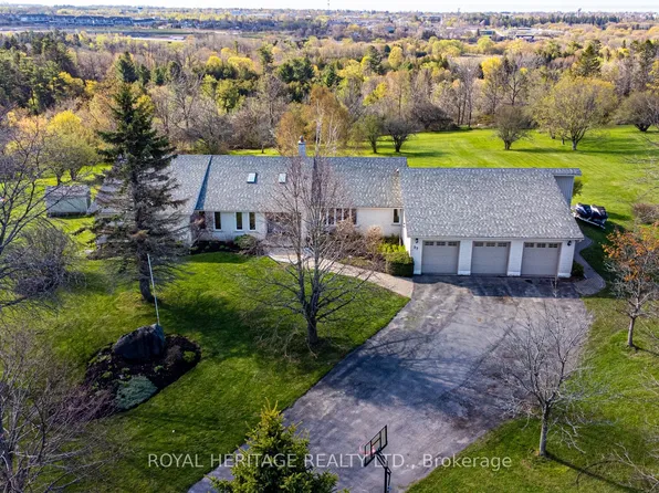 37 Forest Hill Dr, Hamilton, ON K9A 0W3