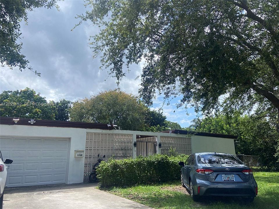 1st image of 1220 S 29th Ave