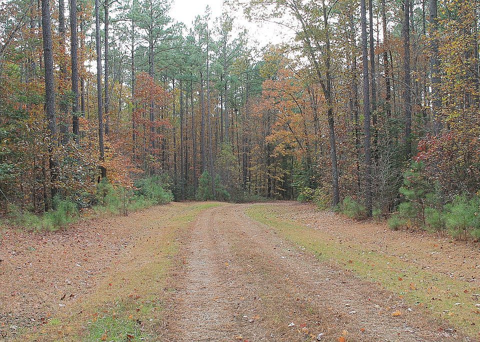 1st image of Woodsdale Dr