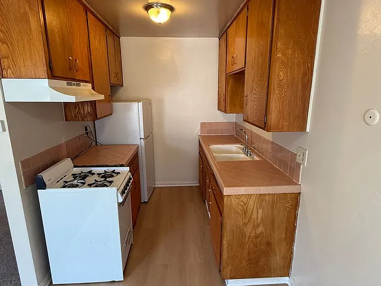 4648 Kansas St — Photo 1