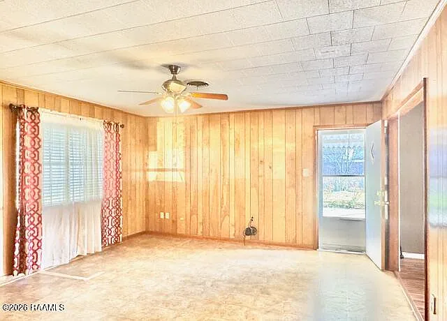 948 Mary Ave — Photo 4