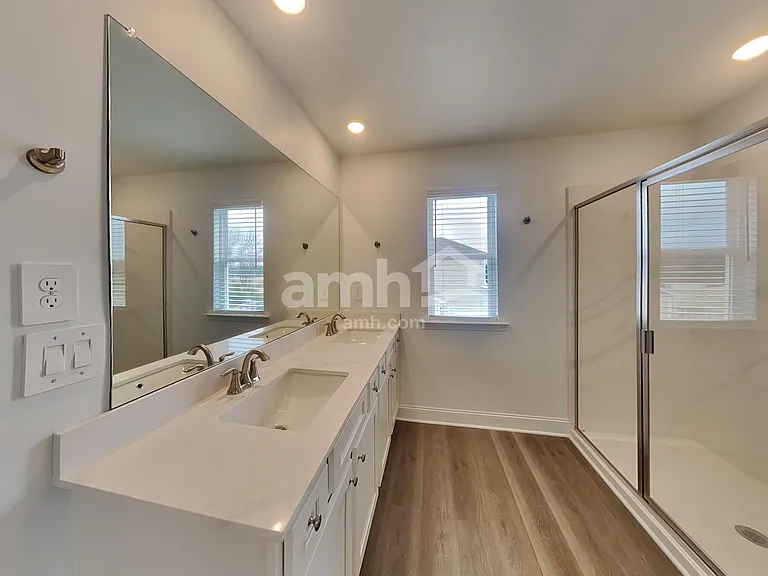 108 Punderson Dr — Photo 11