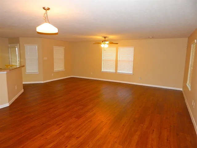847 Darbydale Crossing Ln — Photo 7