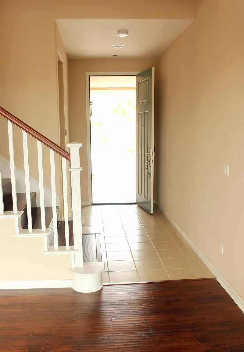 6732 Lopez Canyon Way — Photo 2