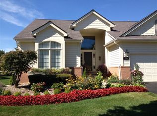 17201 Lake View Cir #93, Northville, MI