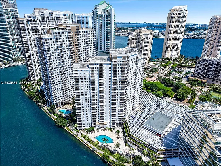 701 Brickell Key Blvd #1201 — Photo 27
